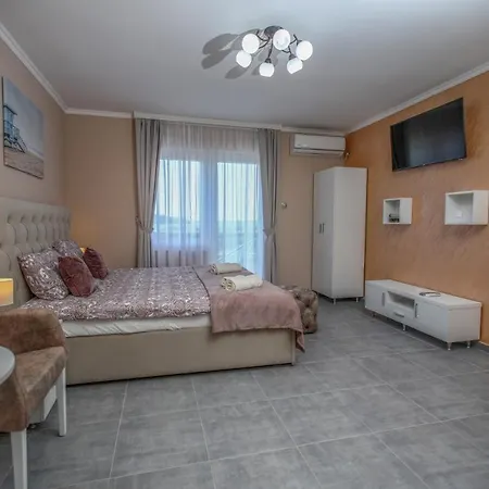 Dunavski Cvet Banatska Palanka Exterior foto
